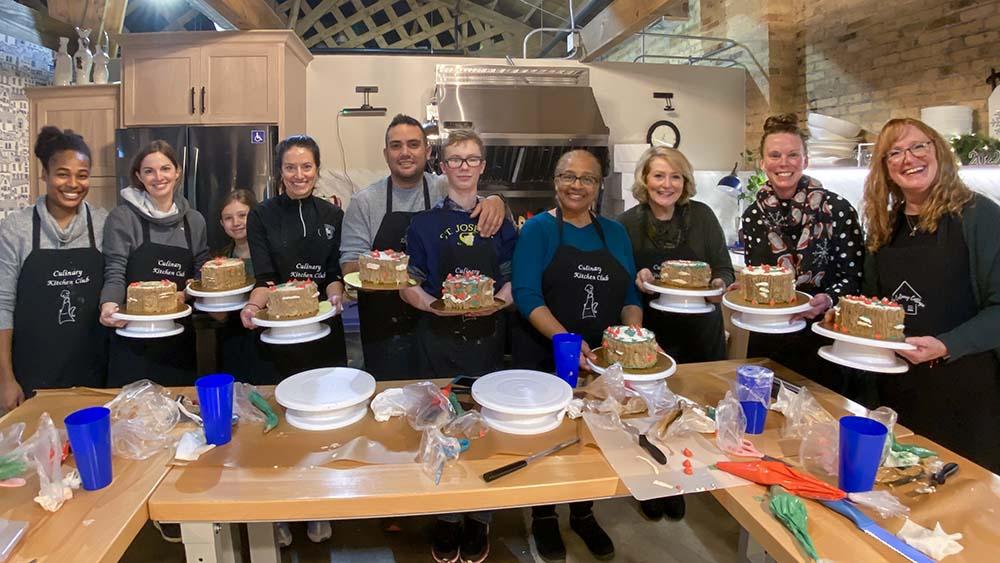 Group photo of a cooking class.