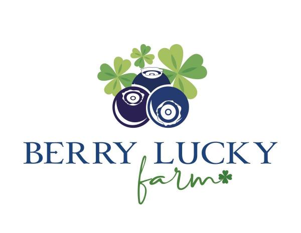 Berry Lucky Farm logo